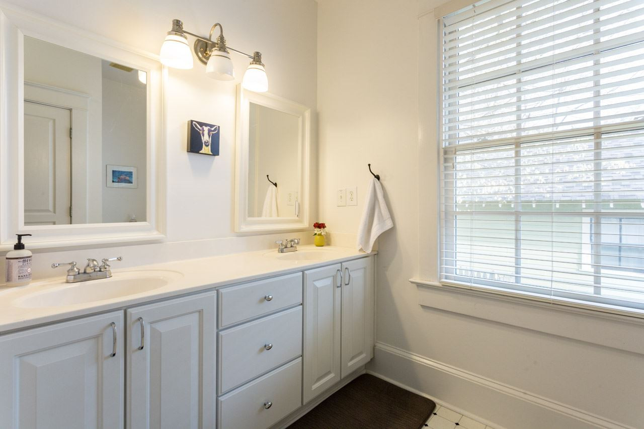 613 Elm Street Raleigh, NC 27604 - Photo 12 of 19 Photo 12