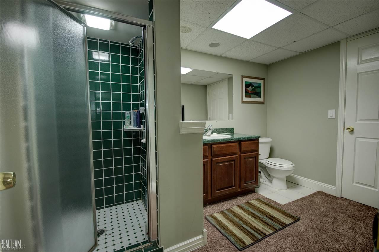 921 Dakota Rochester Hills, MI 48307 - Photo 40 of 46