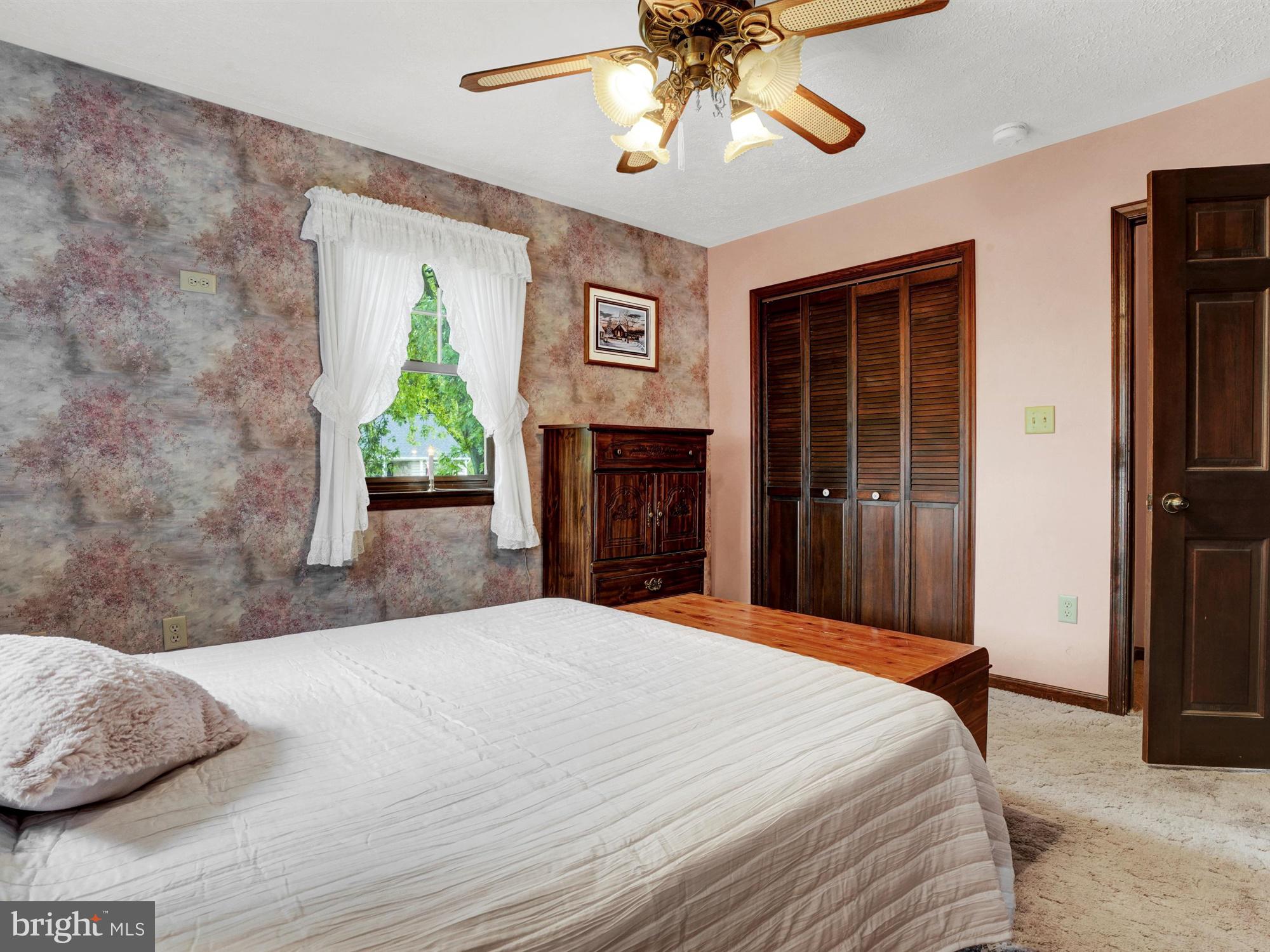 573 Gehman School Road Denver, PA 17517 - Photo 17 of 39 V2
