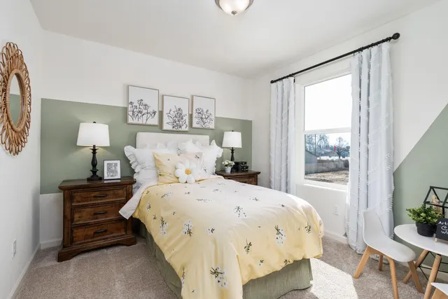 $362,990 | 6572 East Cresthaven Drive, Fresno, CA 93727