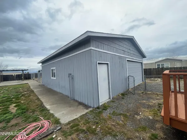 $299,000 | 325 Carson Road, Battle Mountain, NV 89820