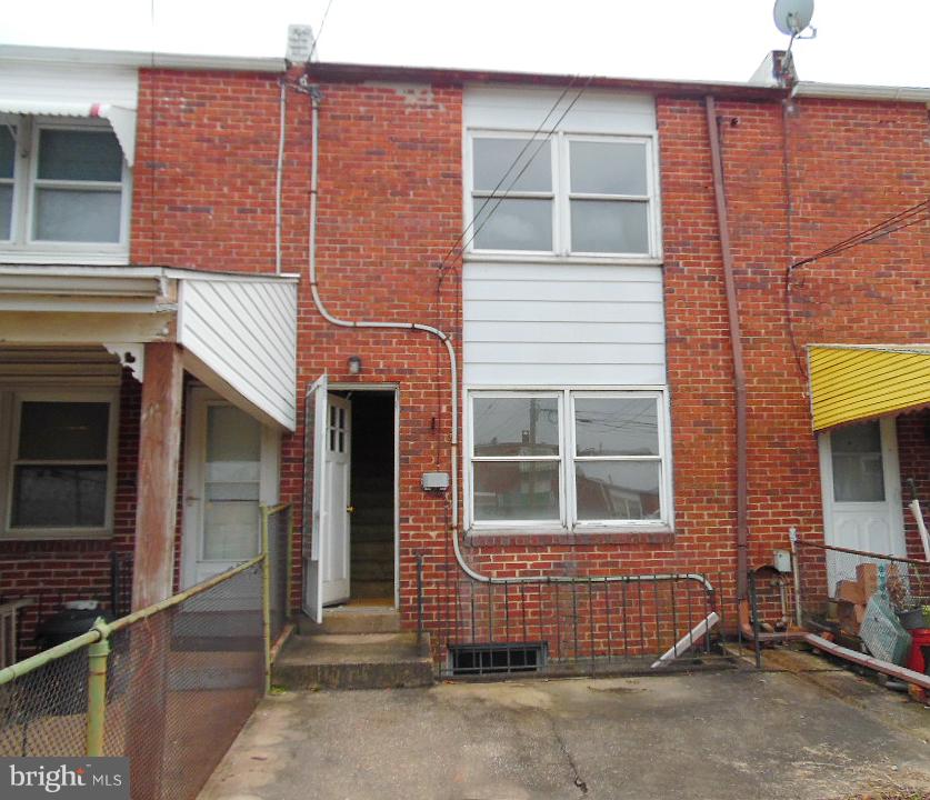 8052 Lansdale Road Baltimore, MD 21224 - Photo 9 of 10 Rear