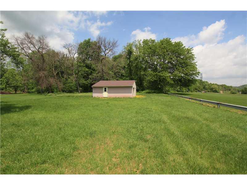 262 Arona Road New Stanton, PA 15672 - Photo 4 of 6 Yard/Garden.