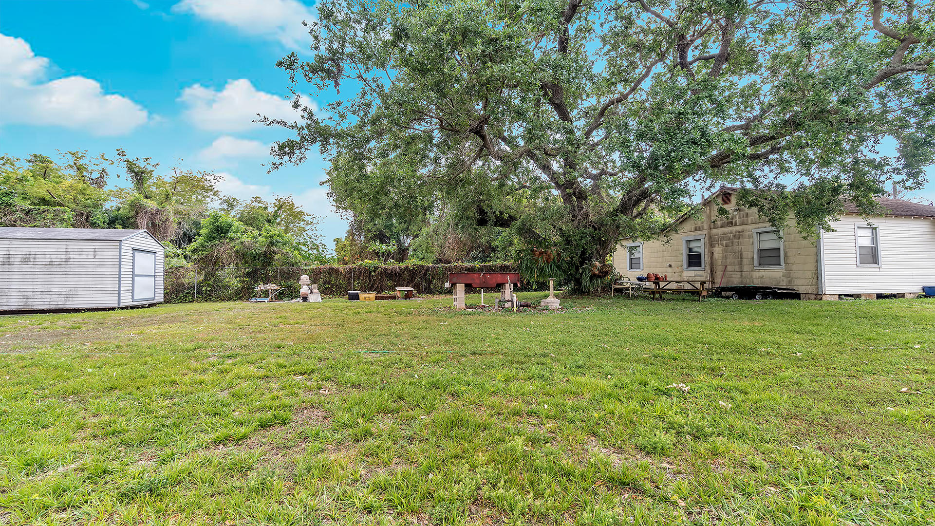 4544 Davis Road Lake Worth, FL 33461 - Photo 16 of 20 Back Shot_L