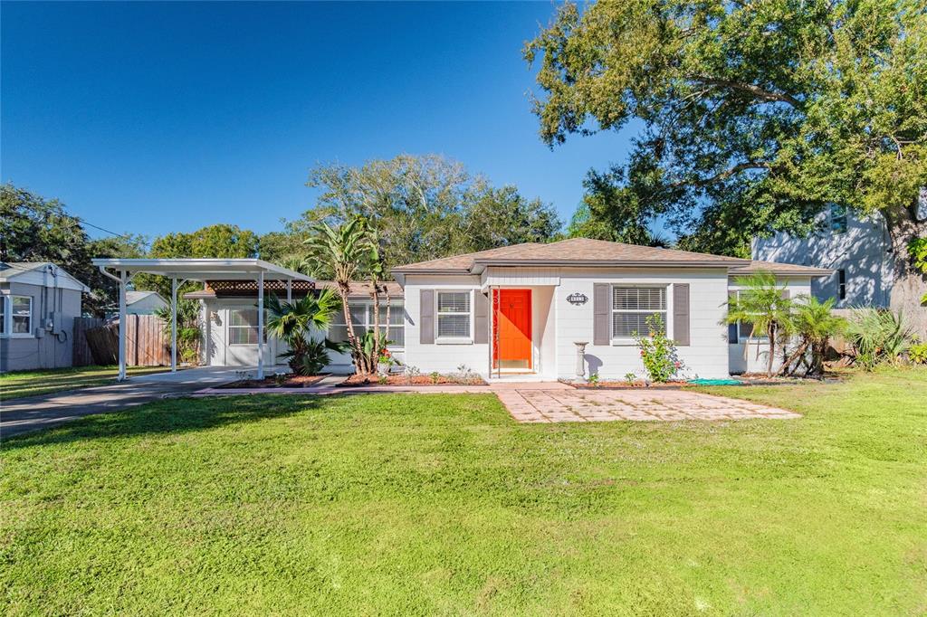 6213 South Kelly Road Tampa, FL 33611 - Photo 1 of 1 Welcome home!