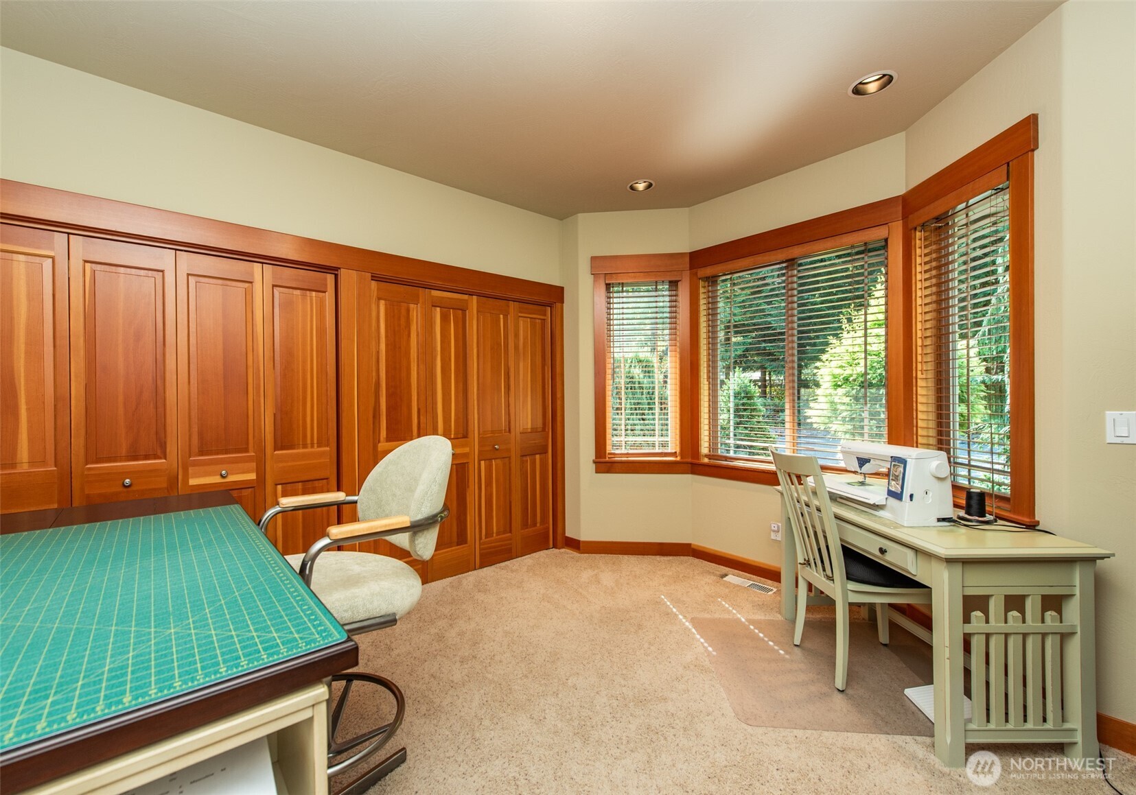 1065 Henry Boyd Road Port Angeles, WA 98362 - Photo 27 of 40 a workspace with furniture and window