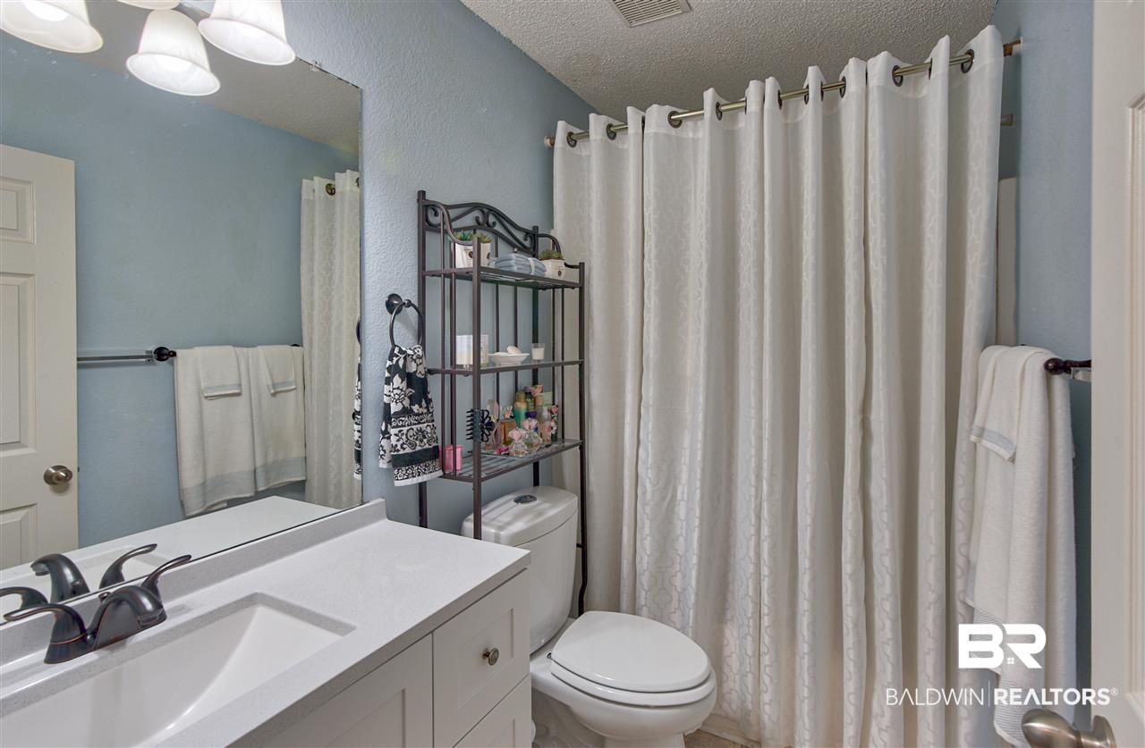 30632 Pinyon Drive Daphne, AL 36527 - Photo 20 of 32 Guest Bathroom