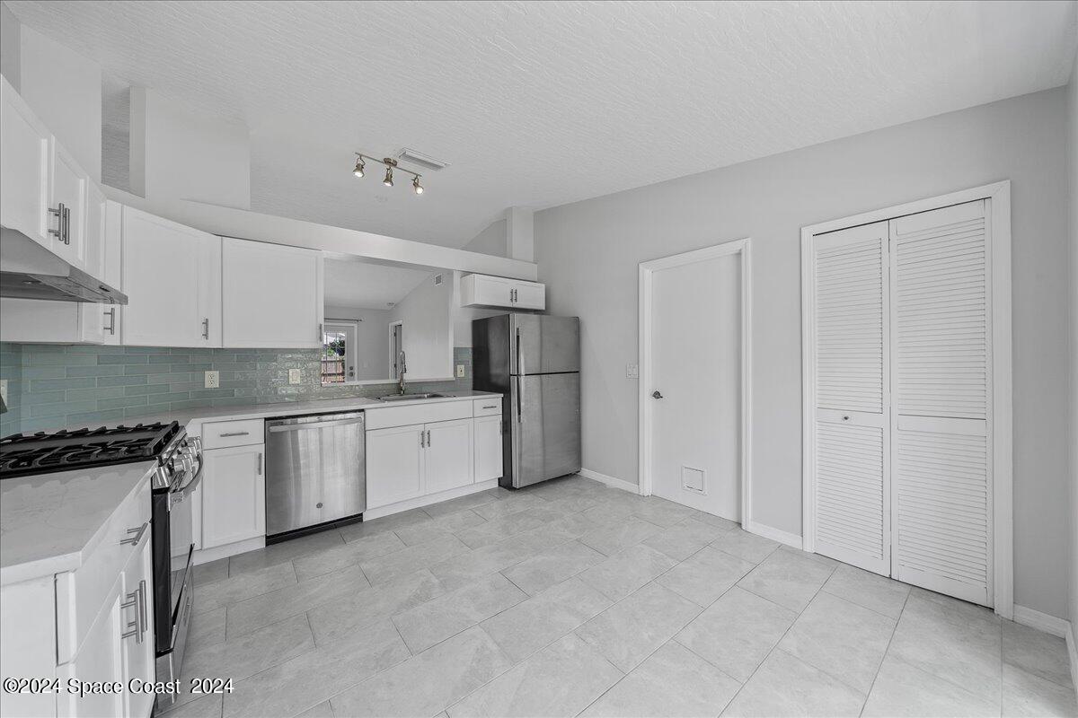 2262 Appalachian Drive Melbourne, FL 32935 - Photo 7 of 24 08-untitled-8