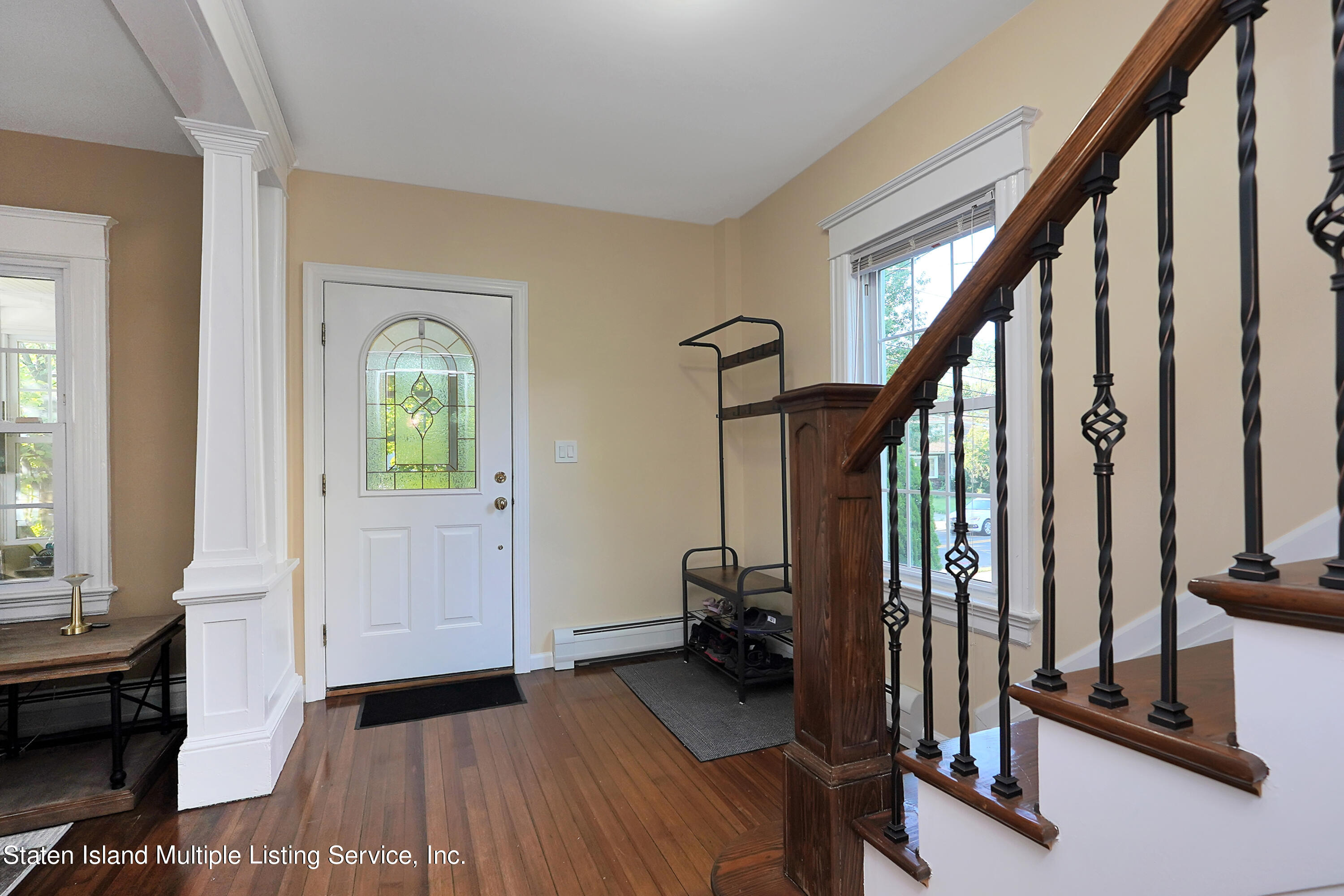 3744 Amboy Road Staten Island, NY 10308 - Photo 4 of 25 Entrance