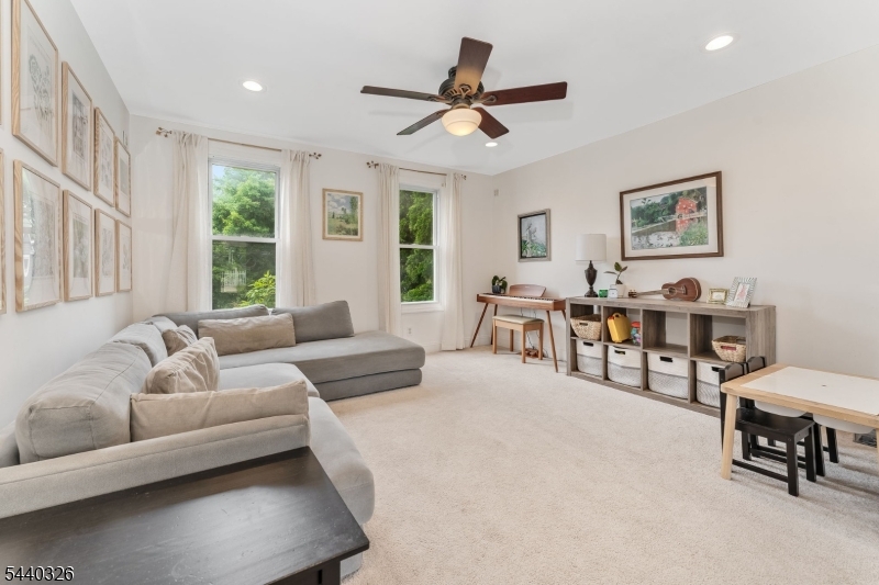105 Main Street Lebanon, NJ 08833 - Photo 5 of 37