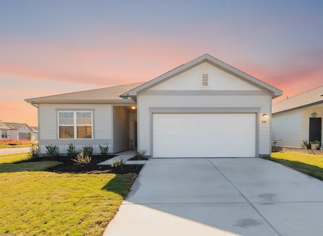 $2,000 | 1524 Morris Loop, San Marcos, TX 78666