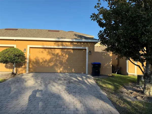 $2,350 | 10922 Savannah Landing Circle, Orlando, FL 32832