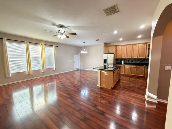 $2,350 | 10922 Savannah Landing Circle, Orlando, FL 32832
