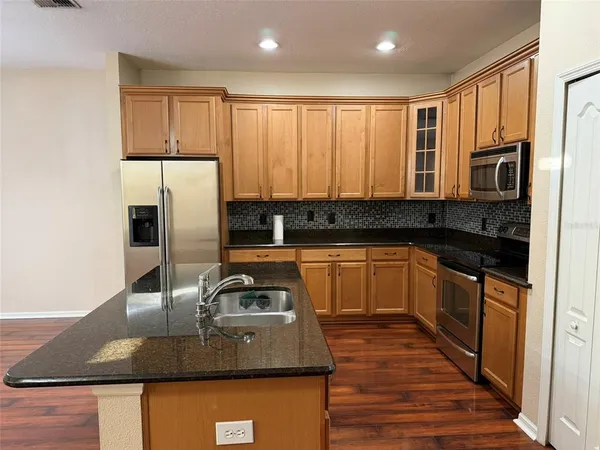 $2,350 | 10922 Savannah Landing Circle, Orlando, FL 32832