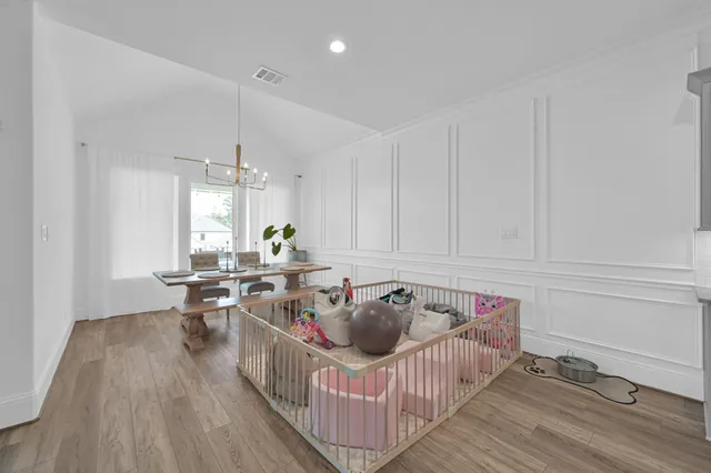 $710,000 | 2333 Goldenglade Drive, Conroe, TX 77384