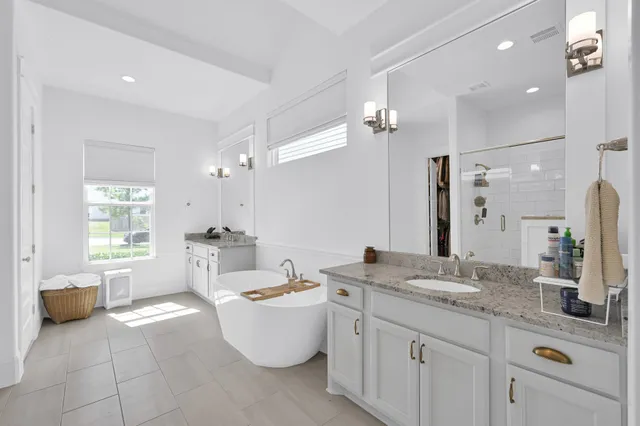 $710,000 | 2333 Goldenglade Drive, Conroe, TX 77384