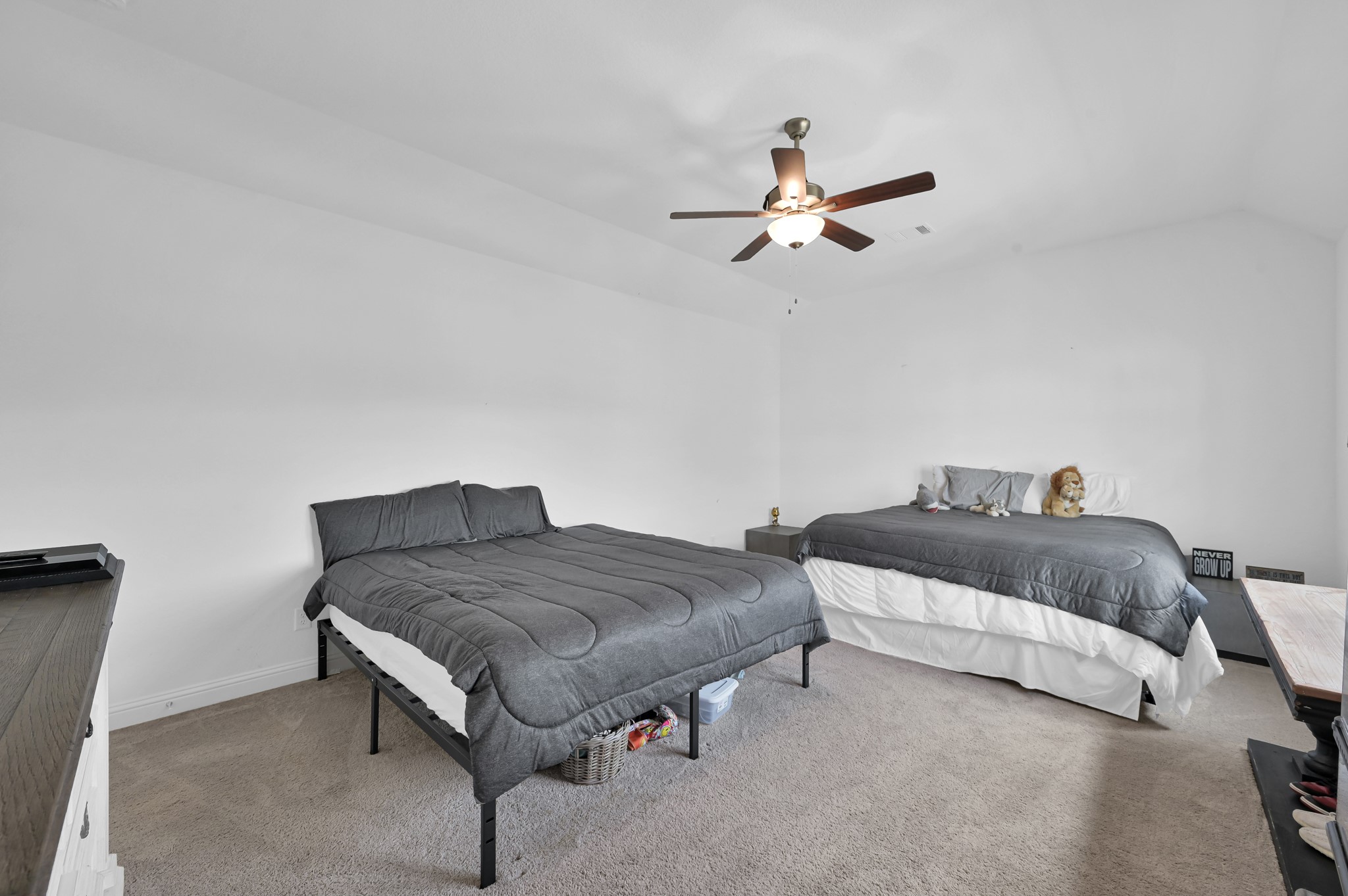 2333 Goldenglade Drive Conroe, TX 77384 - Photo 32 of 45 Huge game room/ flex space / media room / 5th bedroom located upstairs. 14 ft x 28 ft!! The options are endless with this space!