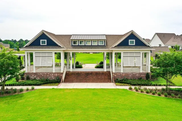 $710,000 | 2333 Goldenglade Drive, Conroe, TX 77384