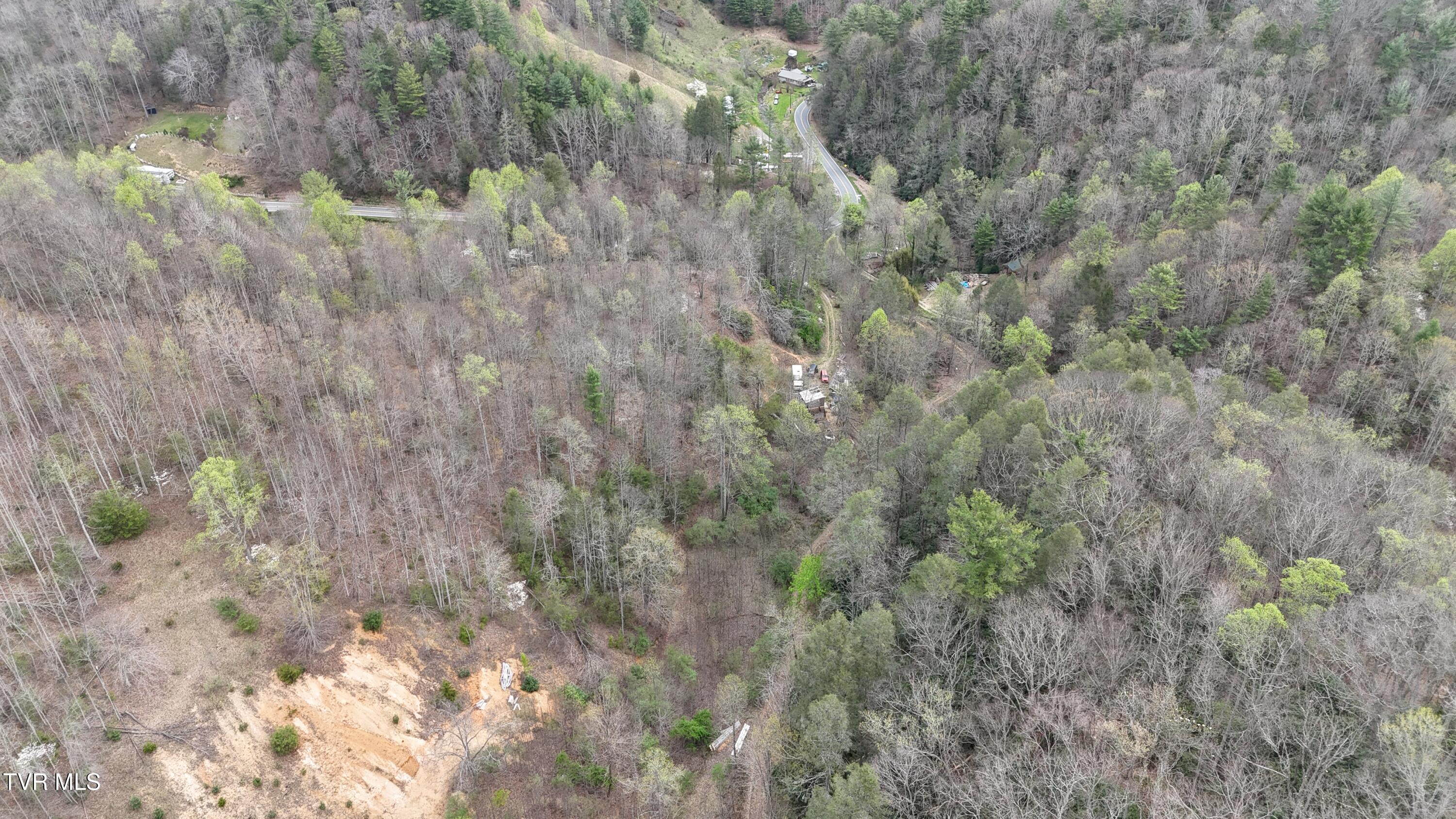 719 Simerly Creek Road Hampton, TN 37658 - Photo 45 of 64 image00045