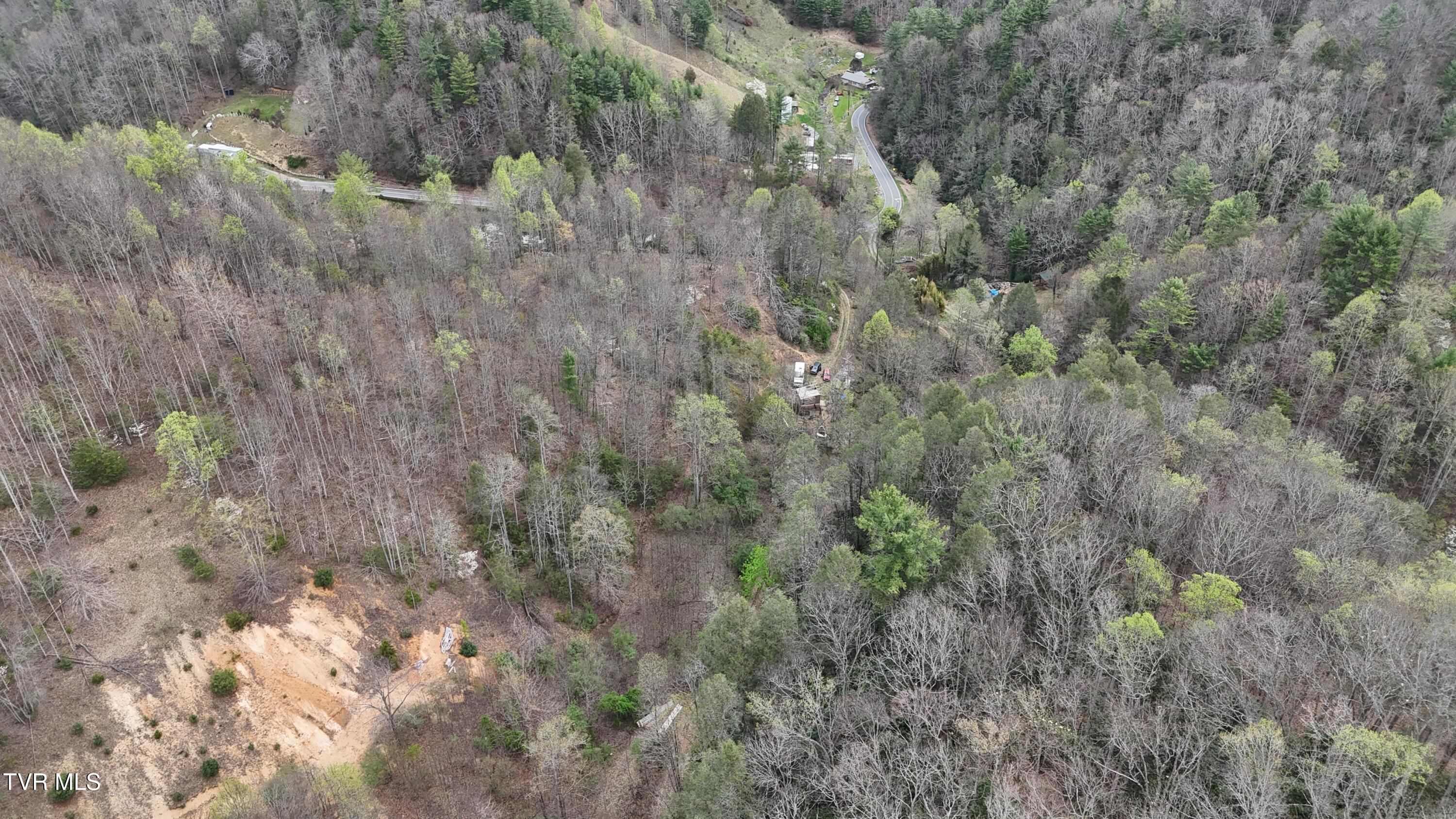 719 Simerly Creek Road Hampton, TN 37658 - Photo 46 of 64 image00046