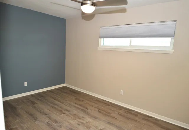 a view of empty room with window