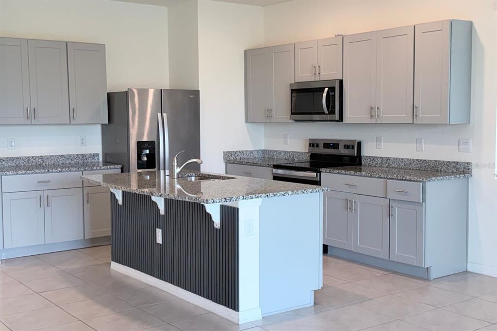 1470 Isleta Loop Kissimmee, FL 34741 - Photo 5 of 31