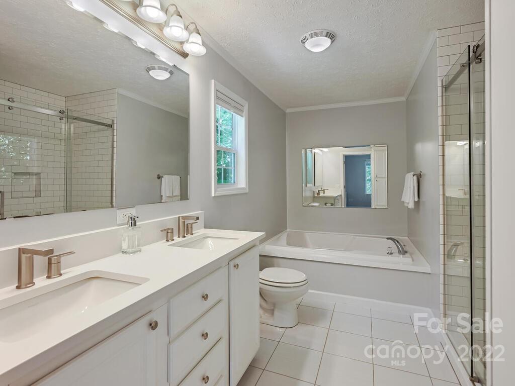 147 Church Road Fairview, NC 28730 - Photo 16 of 27 Gallery Image 16