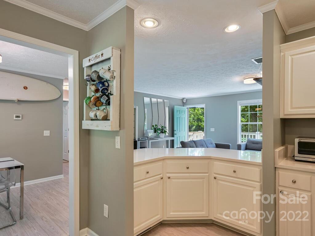 147 Church Road Fairview, NC 28730 - Photo 10 of 27 Gallery Image 10