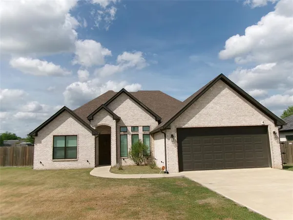 $350,000 | 137 Stadium Lane, Van, TX 75790