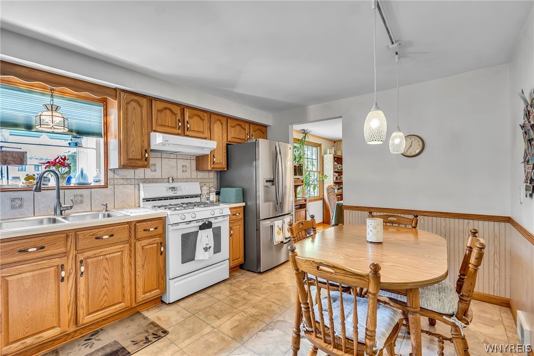 37 Villa Maria Road West Seneca, NY 14224 - Photo 12 of 36