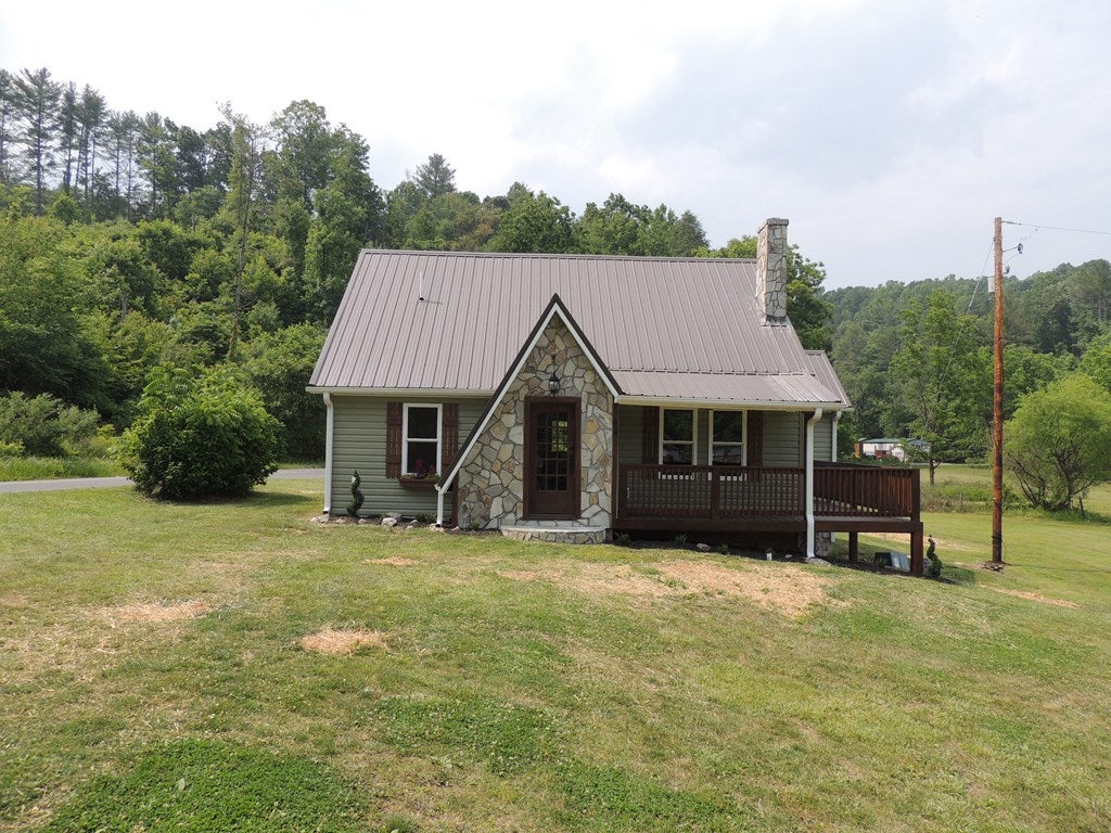 94 Stevens Creek Road Fries, VA 24330 - Photo 26 of 48 Gallery Image 26