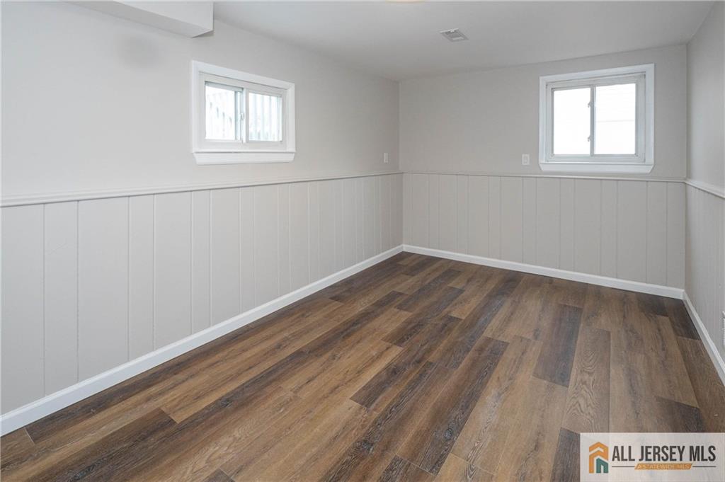 197 McFarlane Road Colonia, NJ 07067 - Photo 17 of 40
