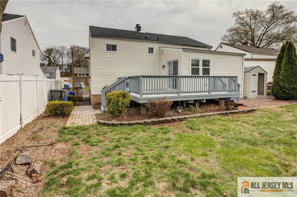 197 McFarlane Road Colonia, NJ 07067 - Photo 29 of 40