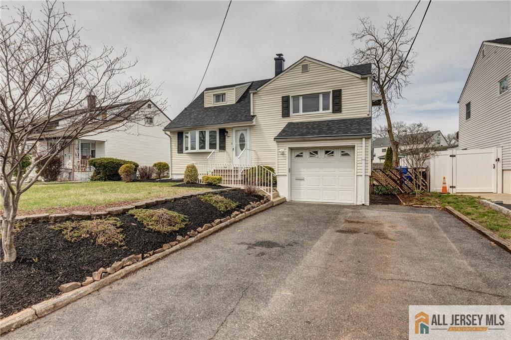 197 McFarlane Road Colonia, NJ 07067 - Photo 3 of 40
