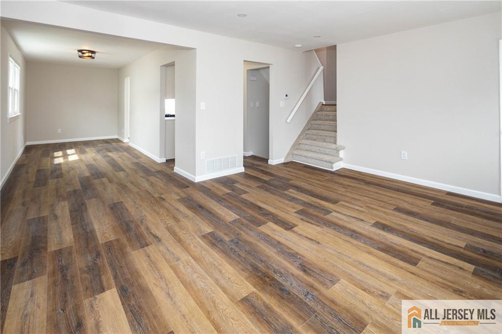 197 McFarlane Road Colonia, NJ 07067 - Photo 9 of 40