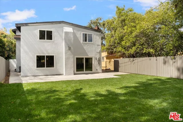 $1,899,000 | 4544 Talofa Avenue, Toluca Lake, CA 91602