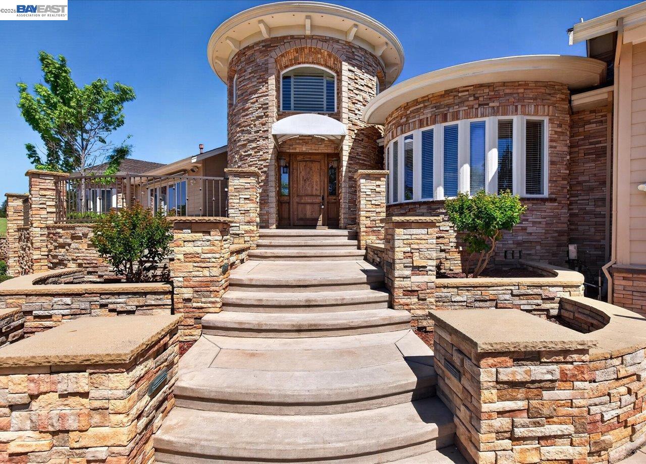 920 Happy Valley Road Pleasanton, CA 94566 - Photo 2 of 60