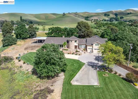 $4,200,000 | 920 Happy Valley Road, Pleasanton, CA 94566