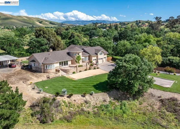 $4,200,000 | 920 Happy Valley Road, Pleasanton, CA 94566