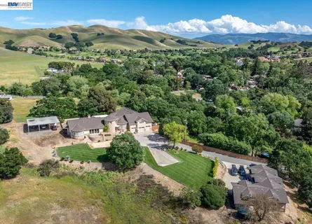 $4,200,000 | 920 Happy Valley Road, Pleasanton, CA 94566