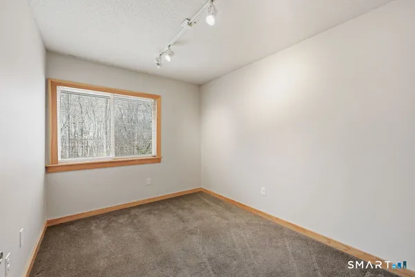 $424,900 | 70 Conestoga Way, Unit 70, Glastonbury, CT 06033