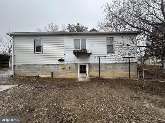 11352 Forge Hill Road Orrstown, PA 17244 - Photo 5 of 29