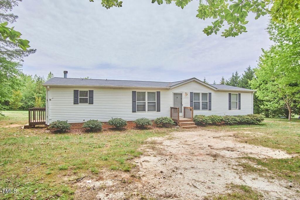 211 Thomas Humphries Road Roxboro, NC 27574 - Photo 2 of 27 fWE8gNJ3