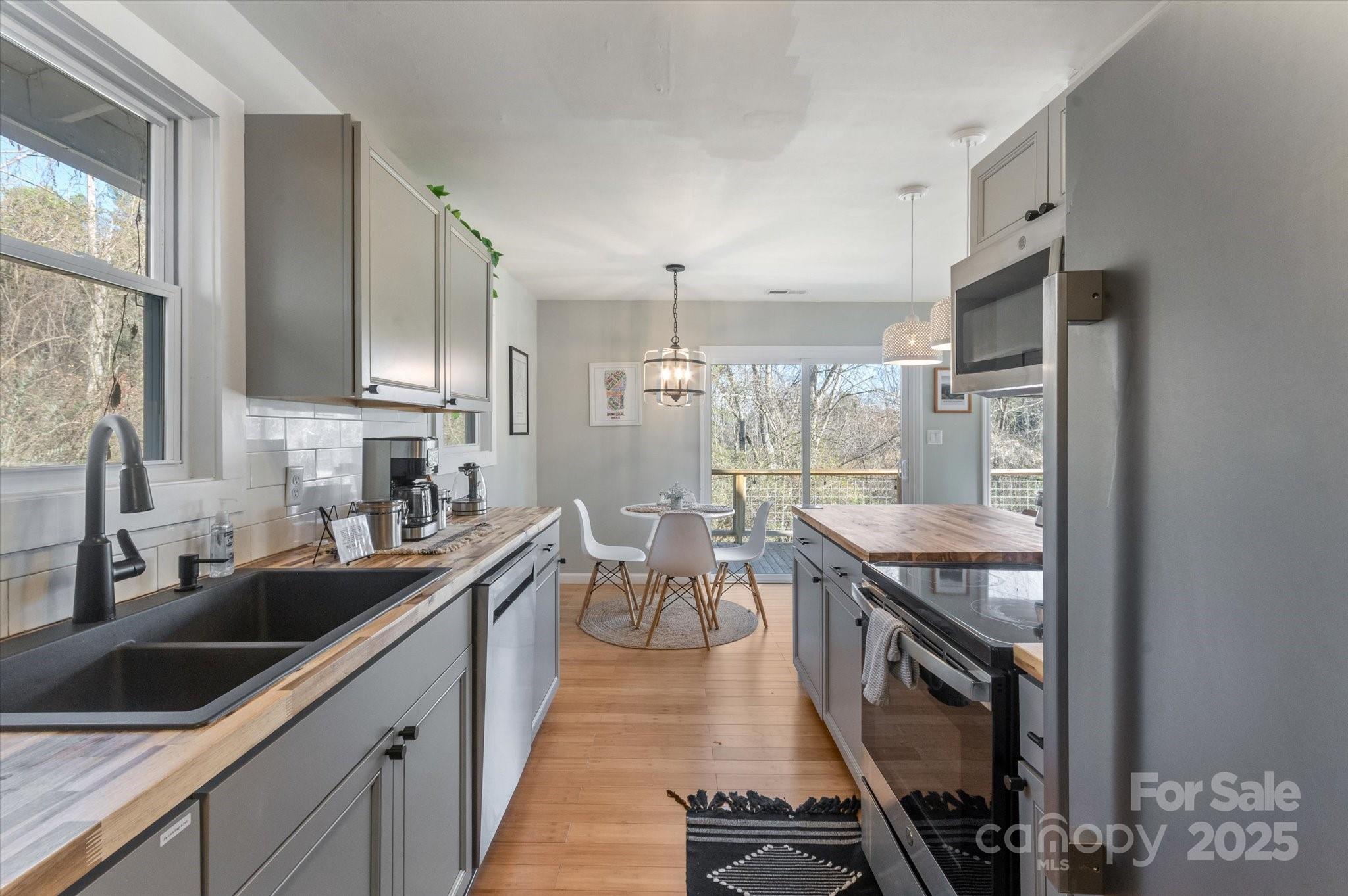 529 Bailey Road Asheville, NC 28806 - Photo 13 of 34