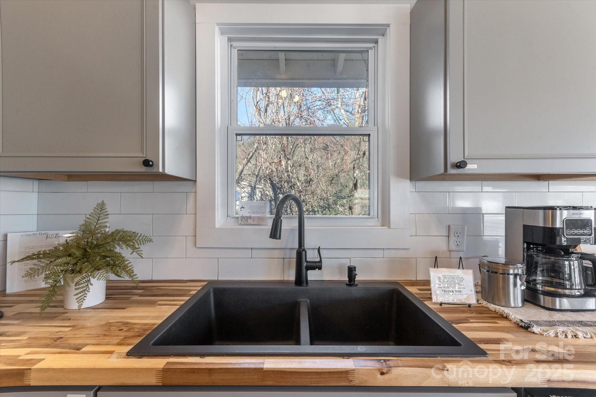 529 Bailey Road Asheville, NC 28806 - Photo 15 of 34