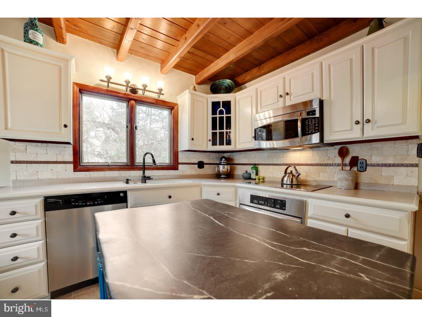 310 West Neversink Road Reading, PA 19606 - Photo 7 of 25 Gallery Image 7