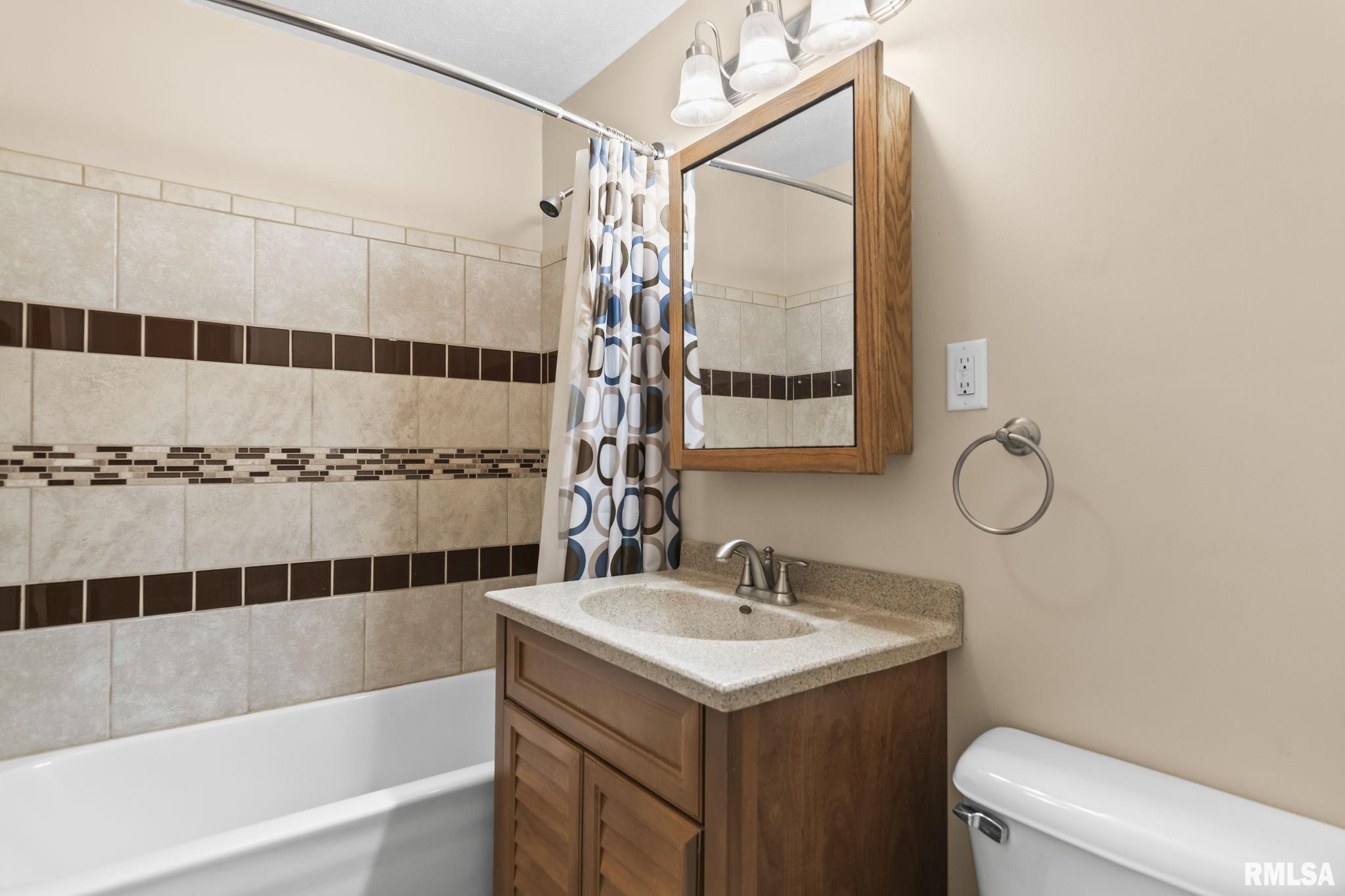 324 Edwards Street Nokomis, IL 62075 - Photo 22 of 47