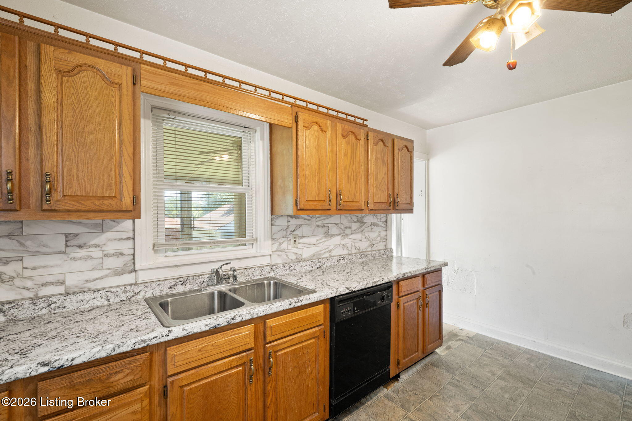 4319 Milldaun Road Louisville, KY 40213 - Photo 21 of 46 21-4319 Milldaun Rd-20