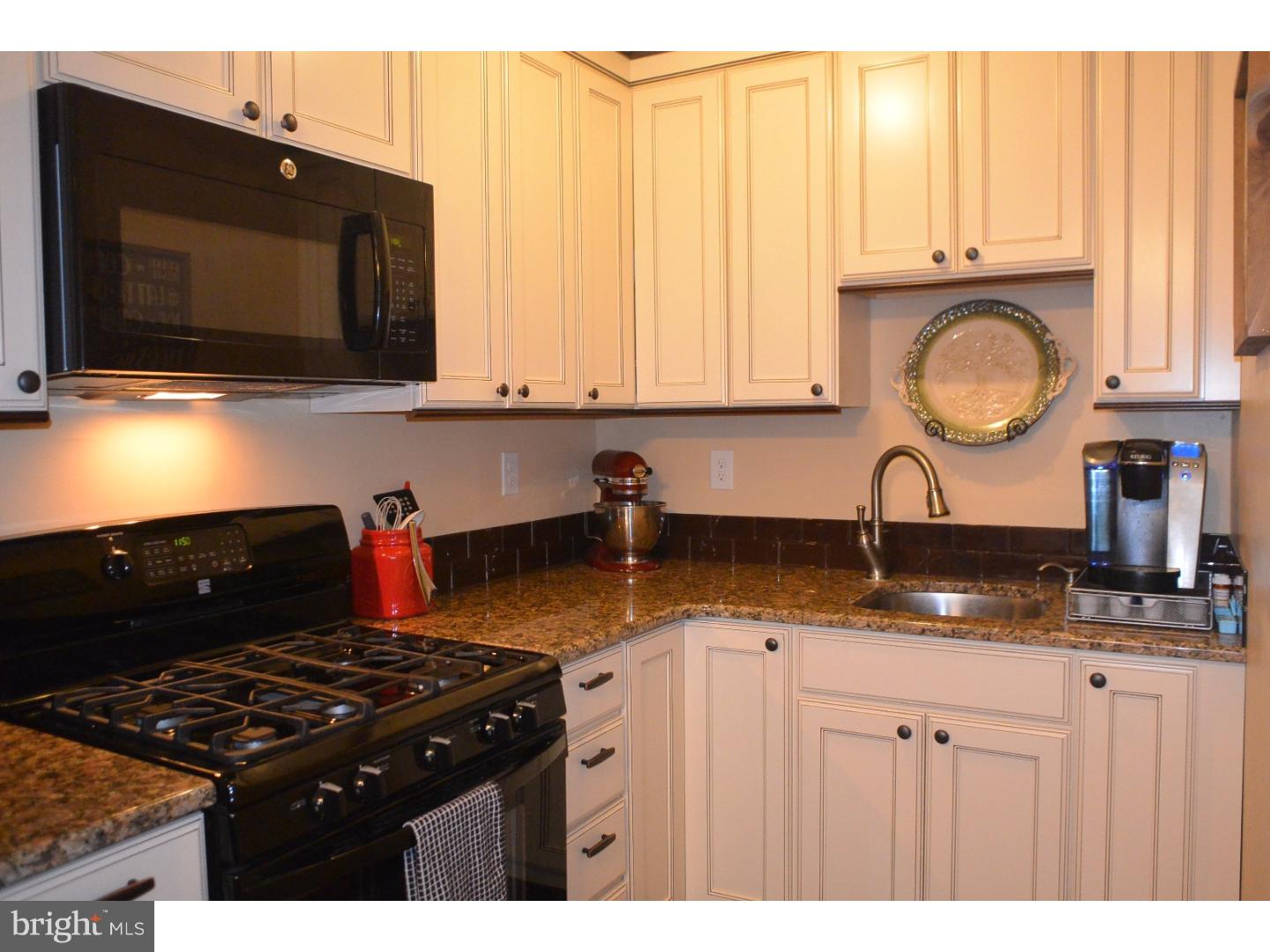 5 West County Line Road Hatboro, PA 19040 - Photo 5 of 19 Kitchen