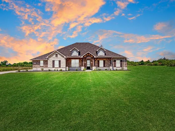 $585,000 | 6276 Pyrenean Oak Court, Royse City, TX 75189